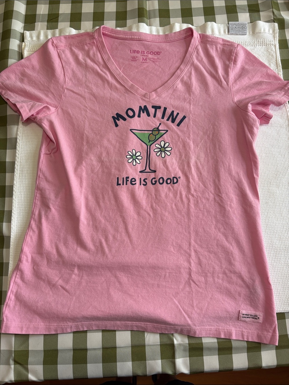 LIFE IS GOOD. MOMTINI CRUSHER T-SHIRT.